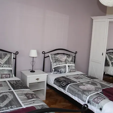 Carmela Apartament